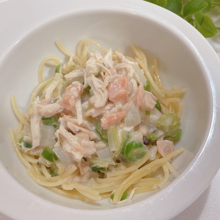 鮭のクリームパスタ